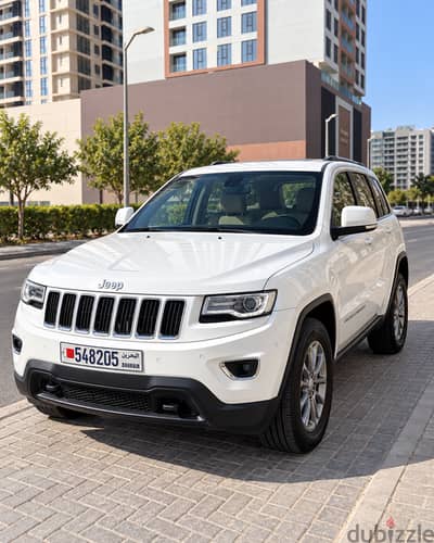 Jeep Grand Cherokee Laredo 2015 V6 - Expat Leaving