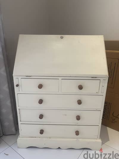 Pale yellow ‘secretary’ good condition