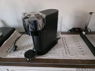 Like-New Nespresso Vertuo Next + Capsule Holder + 10 Pods