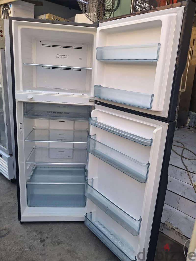 for sale fridge Hitachi 2