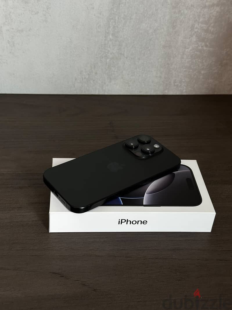 Apple - iPhone 16 Pro 2