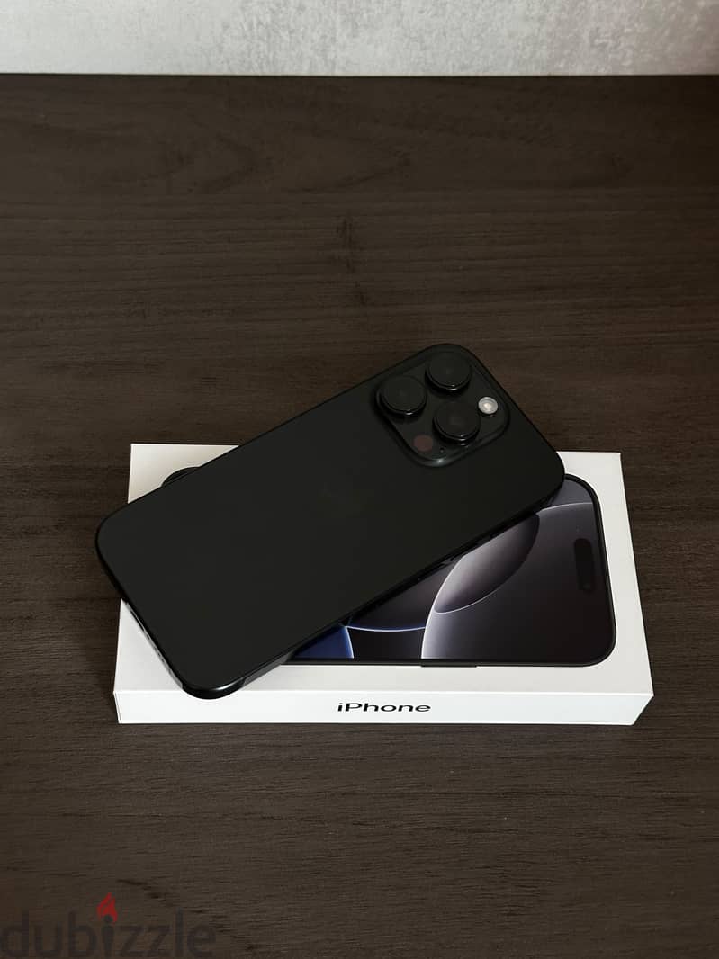 Apple - iPhone 16 Pro 3