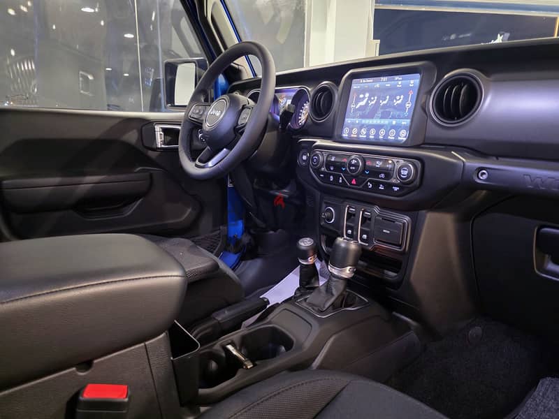 Jeep Wrangler 2023 7