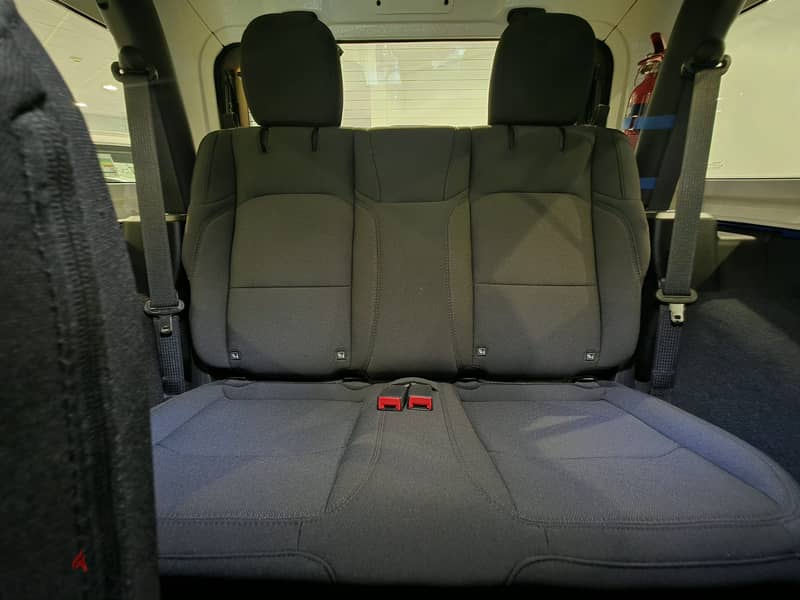 Jeep Wrangler 2023 12