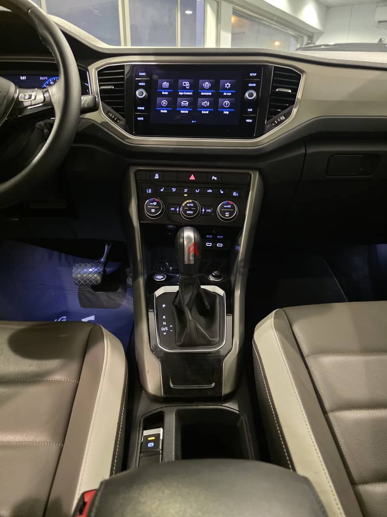 Volkswagen T-Roc  R-line 2021 10