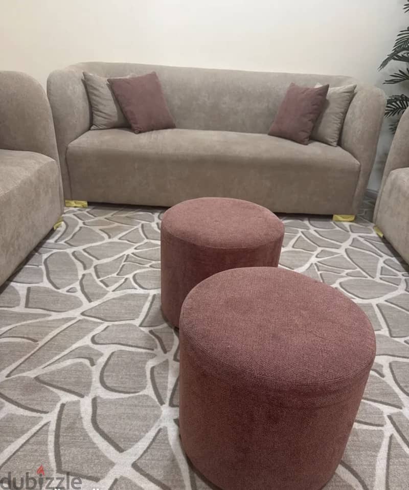 كنب جديد للبيع ب ٣٢٠ 1