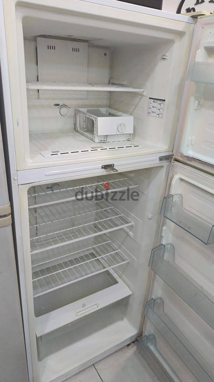 LG Big Refrigerator Mint Chill Condition 68BD 36342435 2