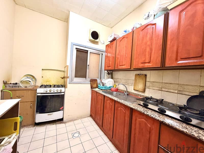 Seperate Room for Rent with EWA - 2 Bachelors 2