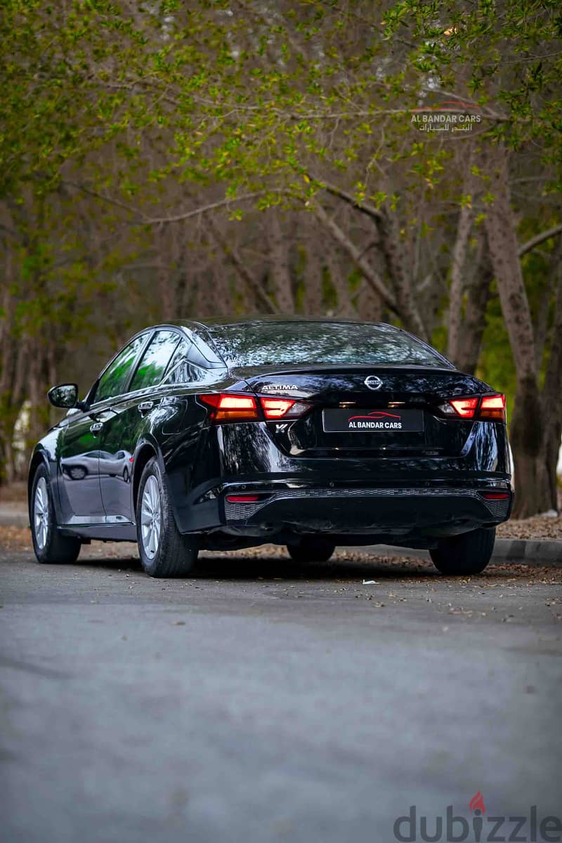 Nissan Altima AWD 2021 Black  2.5L  Low Mileage  Zero Accident Agency 5