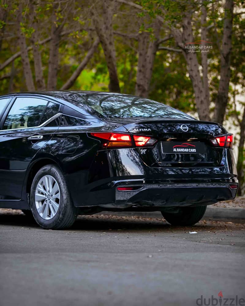 Nissan Altima AWD 2021 Black  2.5L  Low Mileage  Zero Accident Agency 8