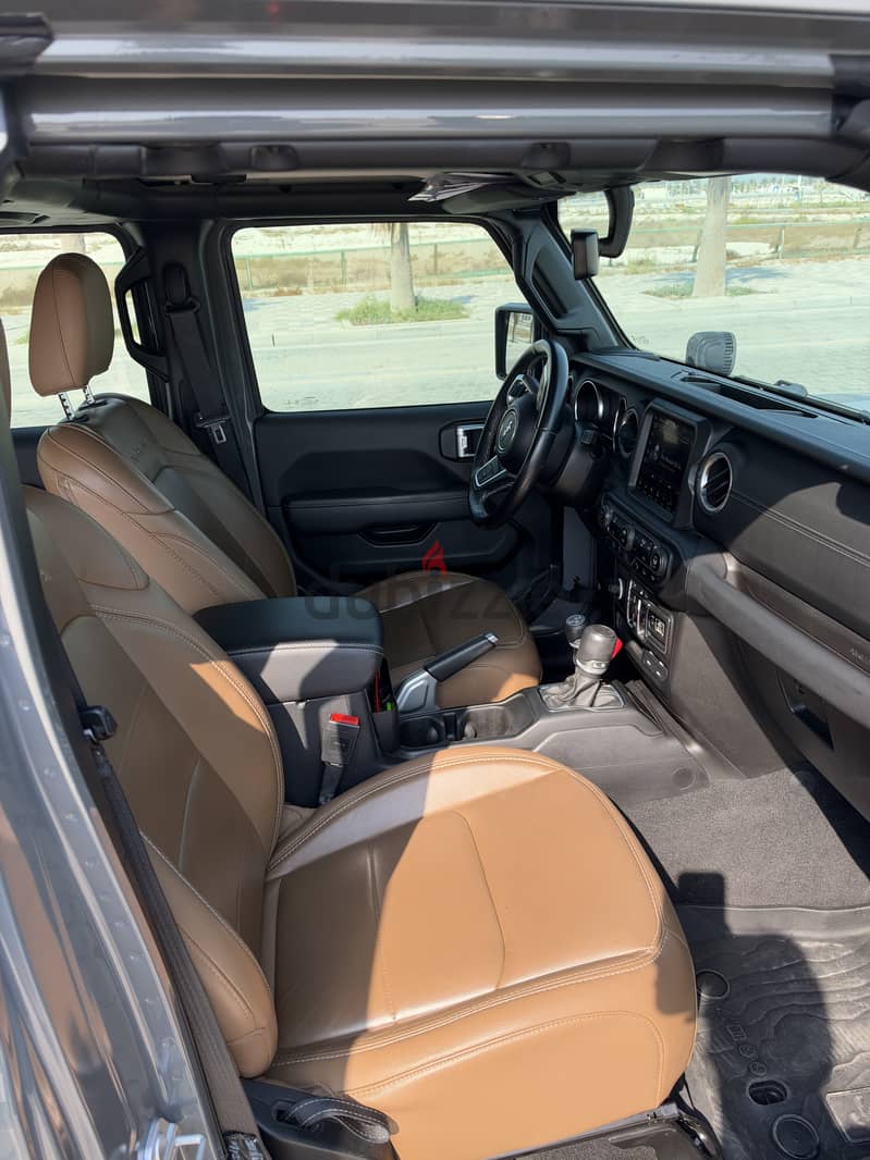 Jeep Wrangler Sahara Unlimited w. 3500BD UPGRATES No Accidents 10