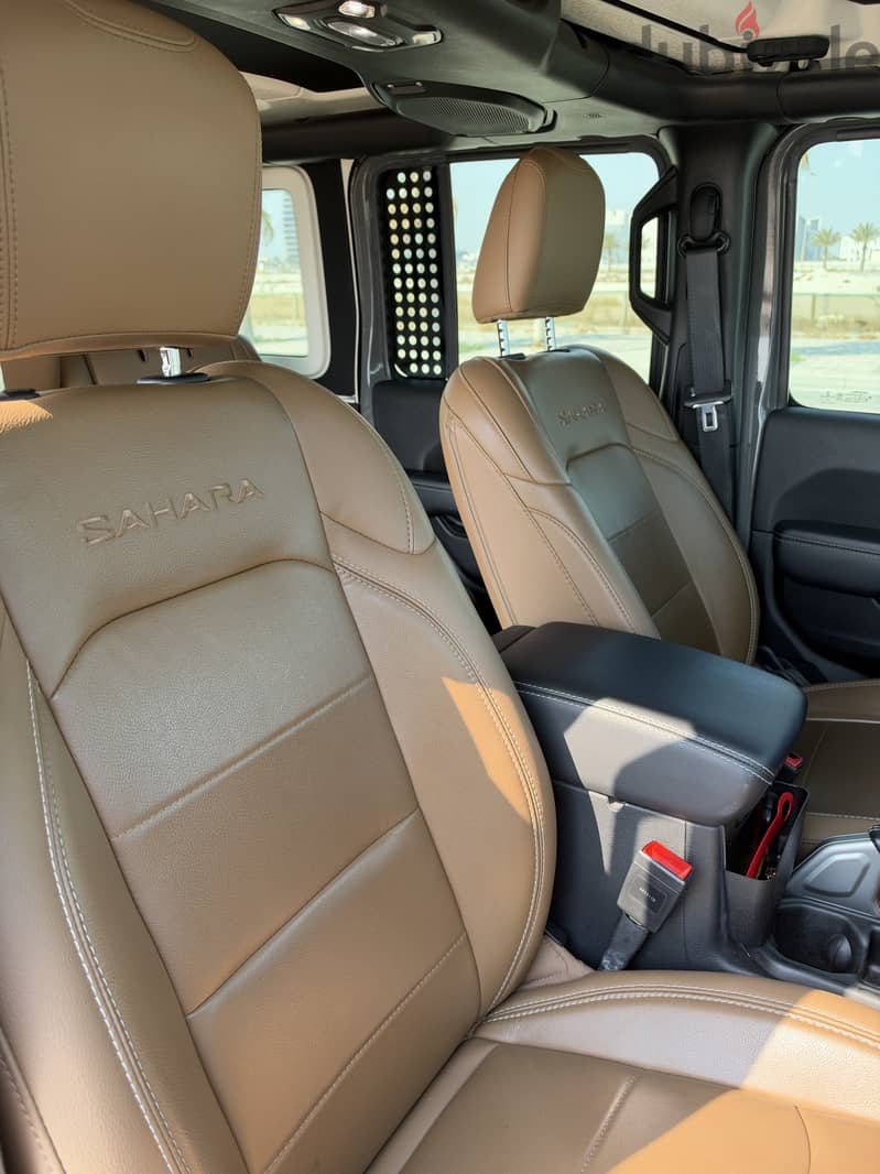 Jeep Wrangler Sahara Unlimited w. 3500BD UPGRATES No Accidents 11
