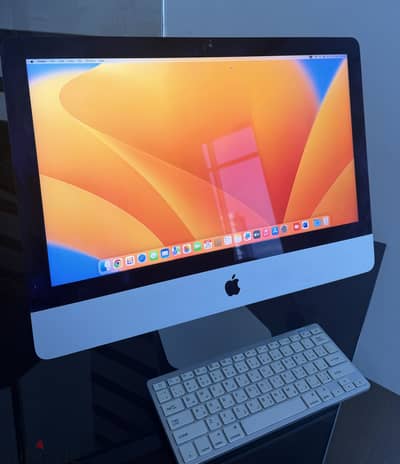 Apple iMac model 2017, core i5  21.5inch