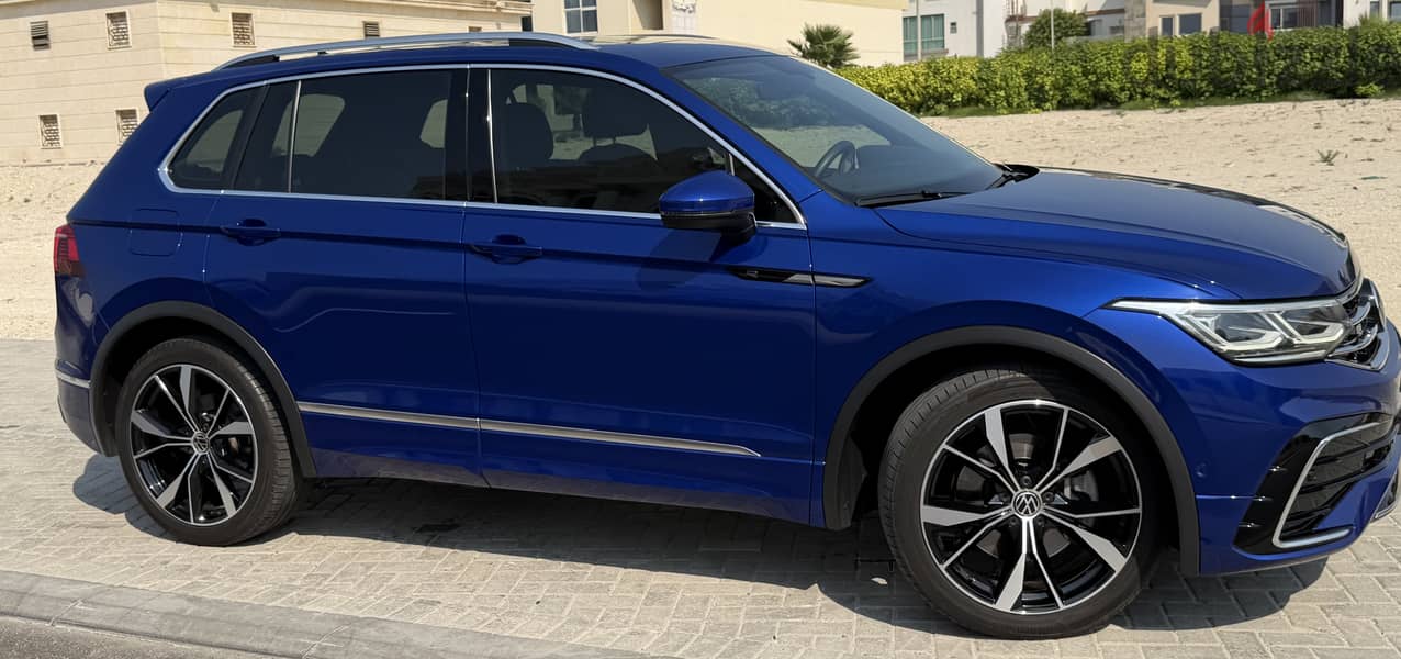 2023 Volkswagen Tiguan R-Line 2.0 TSI 4MOTION | 220 PS | Only 16,000km 2