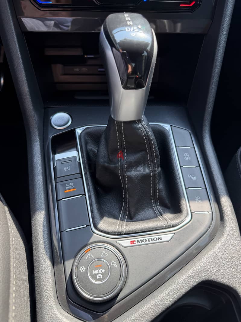 2023 Volkswagen Tiguan R-Line 2.0 TSI 4MOTION | 220 PS | Only 16,000km 10