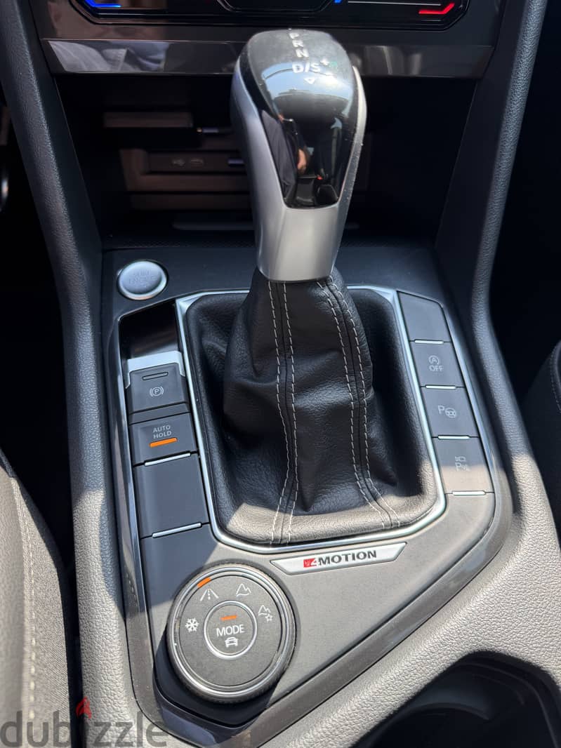 2023 Volkswagen Tiguan R-Line 2.0 TSI 4MOTION | 220 PS | Only 16,000km 12