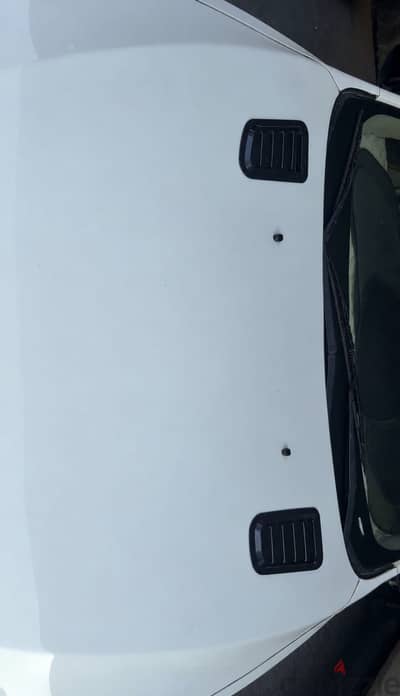 Car hood air vents - sporty look