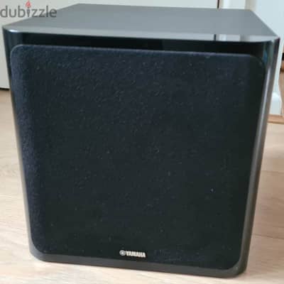 YAMAHA NS-SW20 50W POWERED ACTIVE SUBWOOFER W/ 100W of Dynamic Power
