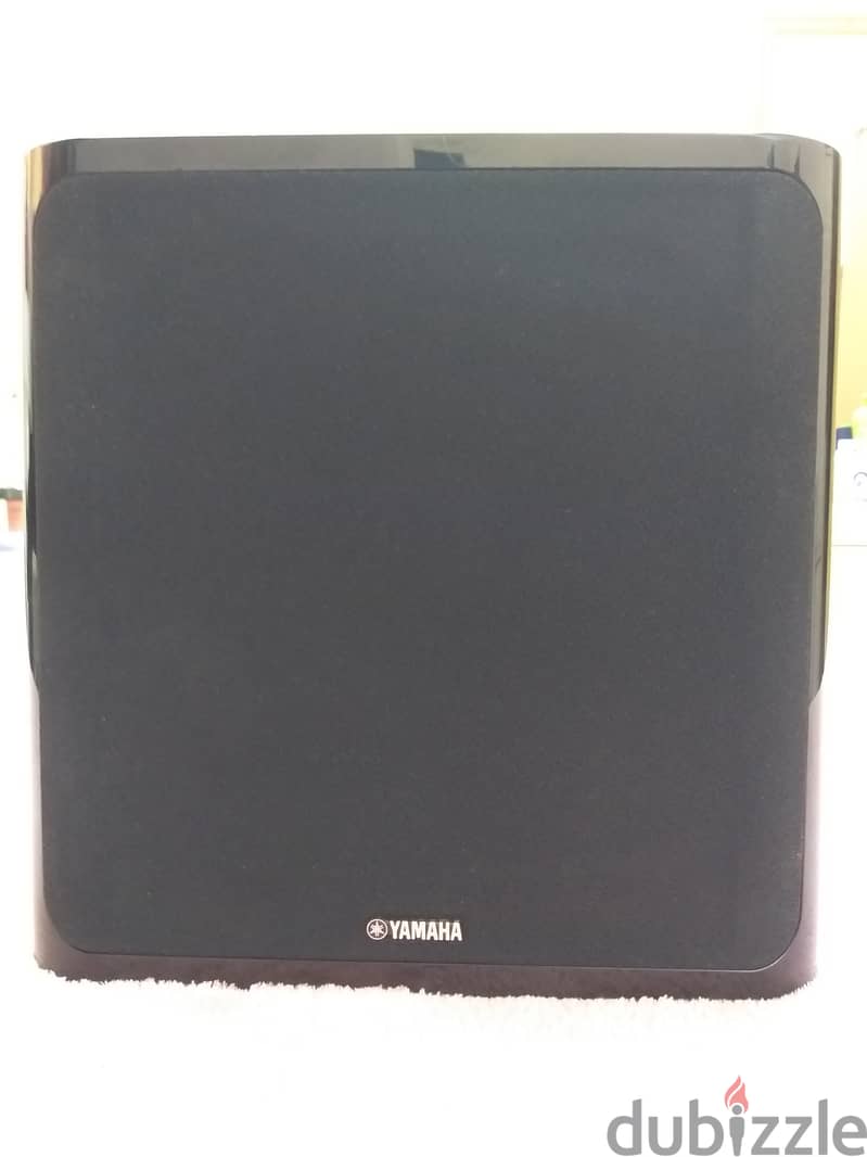YAMAHA NS-SW20 50W POWERED ACTIVE SUBWOOFER W/ 100W of Dynamic Power 2
