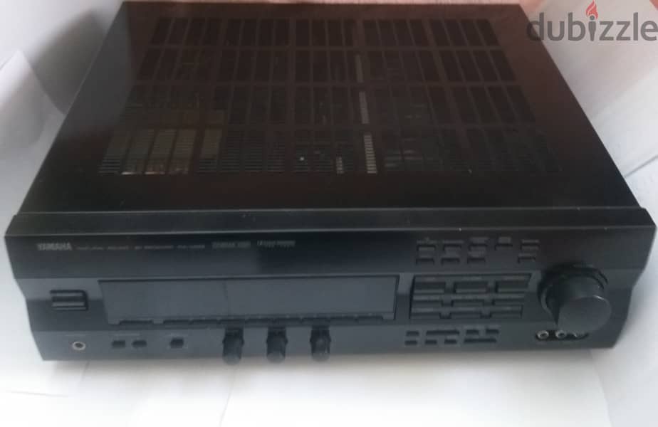 YAMAHA Natural Sound  AV RECEIVER RX-592 5.1-channel Dolby Pro Logic 1