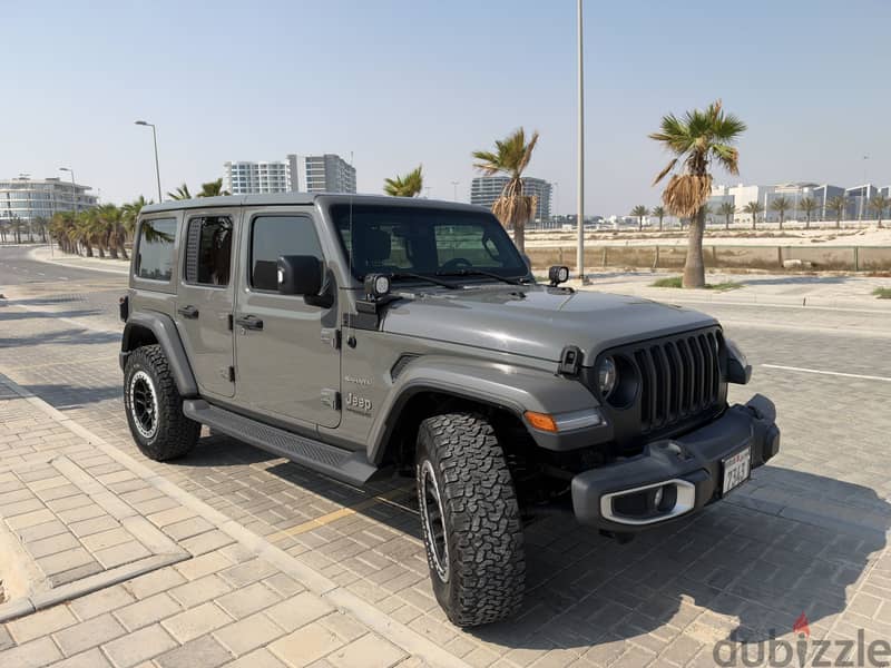 Jeep Wrangler Sahara Unlimited w. 3500BD UPGRATES No Accidents 3