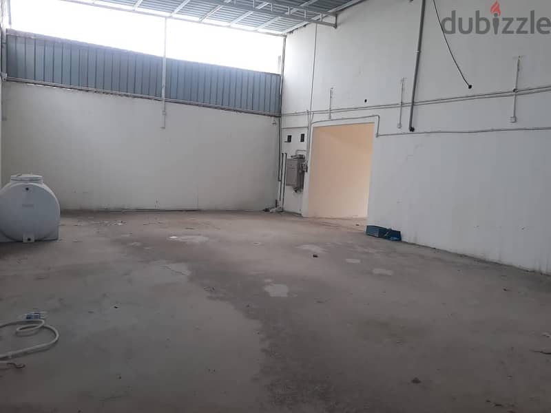 Rent Car Garage or Fabrication workshop, Contact o whats app: 35317080 2