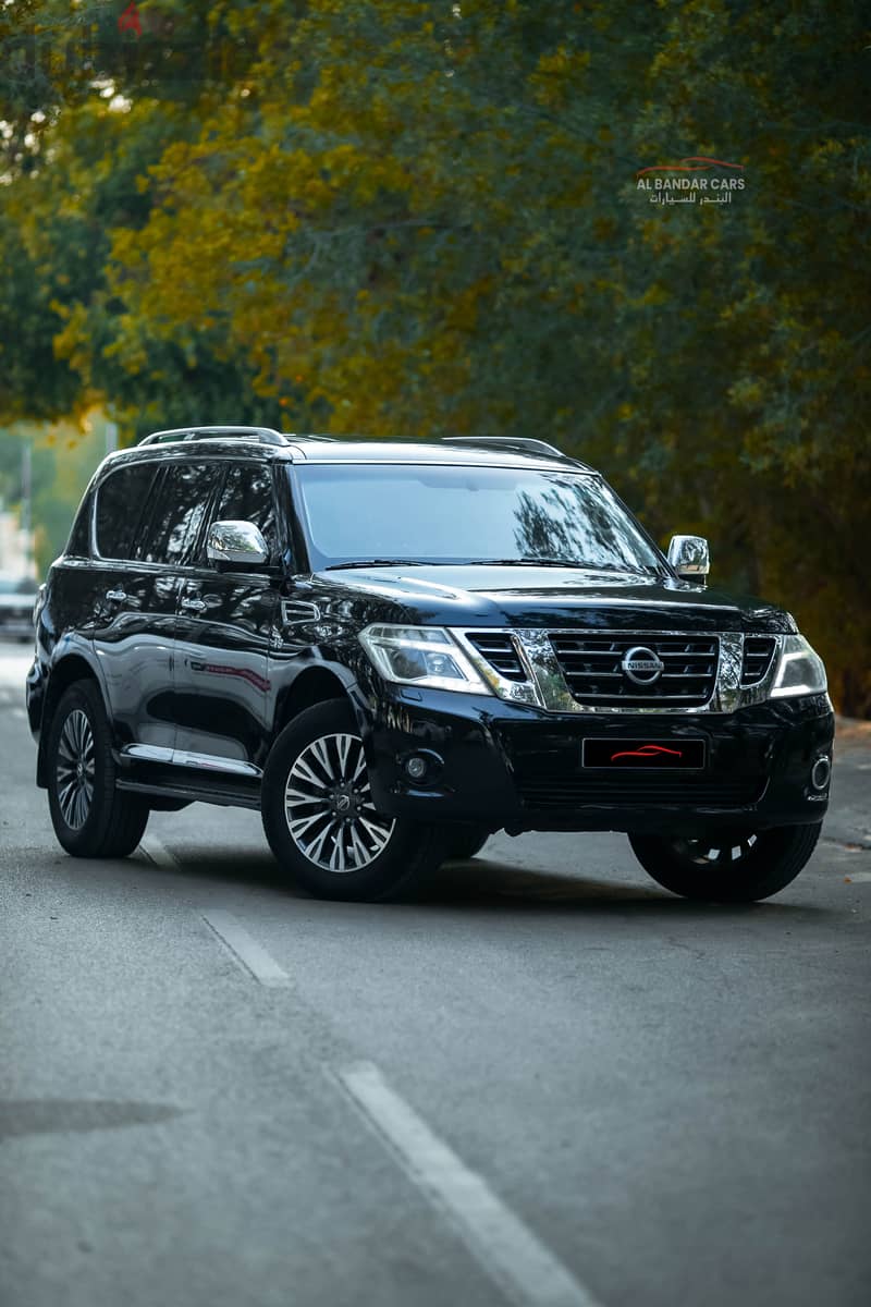 Nissan Patrol Platinum 2015 Black  V8  4WD  Zero Accident 3