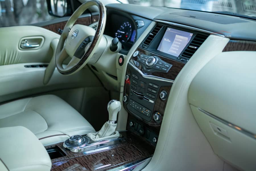 Nissan Patrol Platinum 2015 Black  V8  4WD  Zero Accident 17