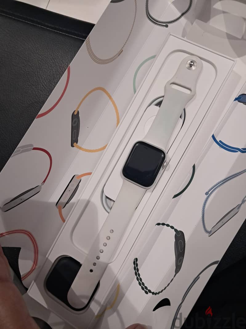 Apple  watch series 7 and 5 1
