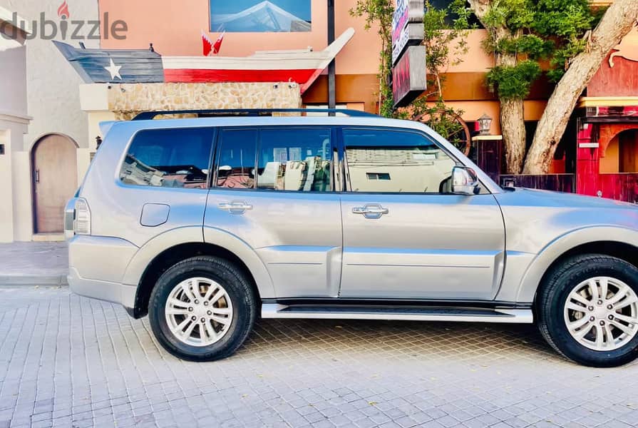 Mitsubishi pajero full option model 2017 3