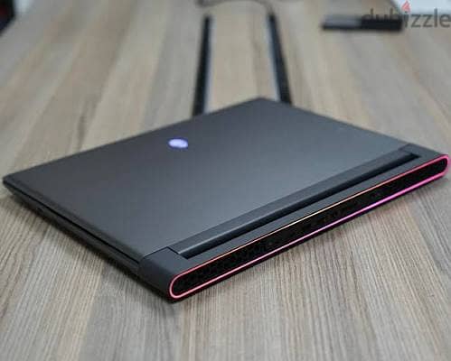 Alienware M18 R2Intel i9-14900HX  ​Graphics:RTX 4090 16GB 32GB RAM-2TB 2
