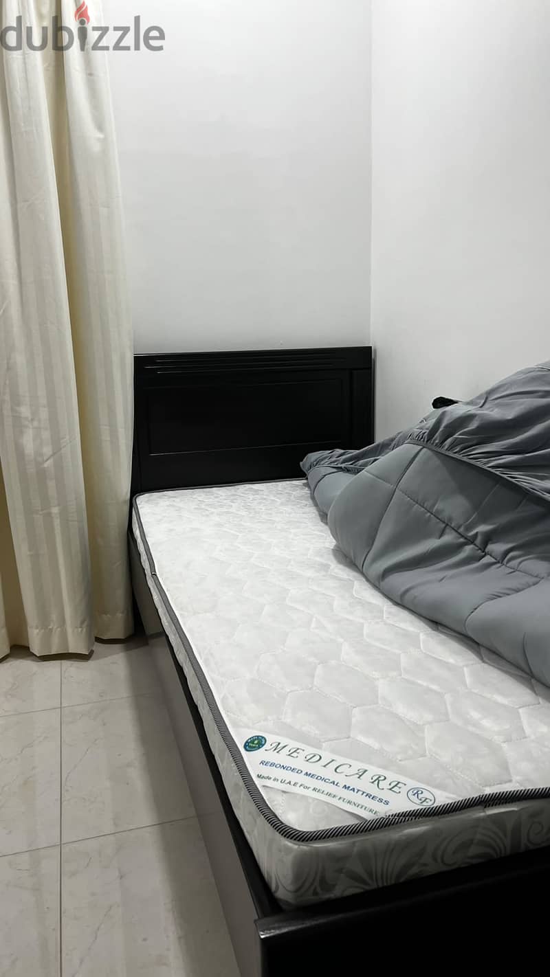 BHD 75, Moving Sale – Bed, Cupboard & Gas Cylinder | Good Condition | 2