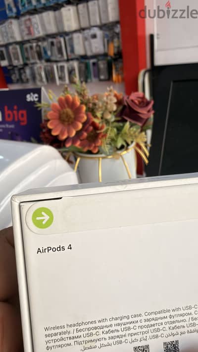 New box AirPods 4