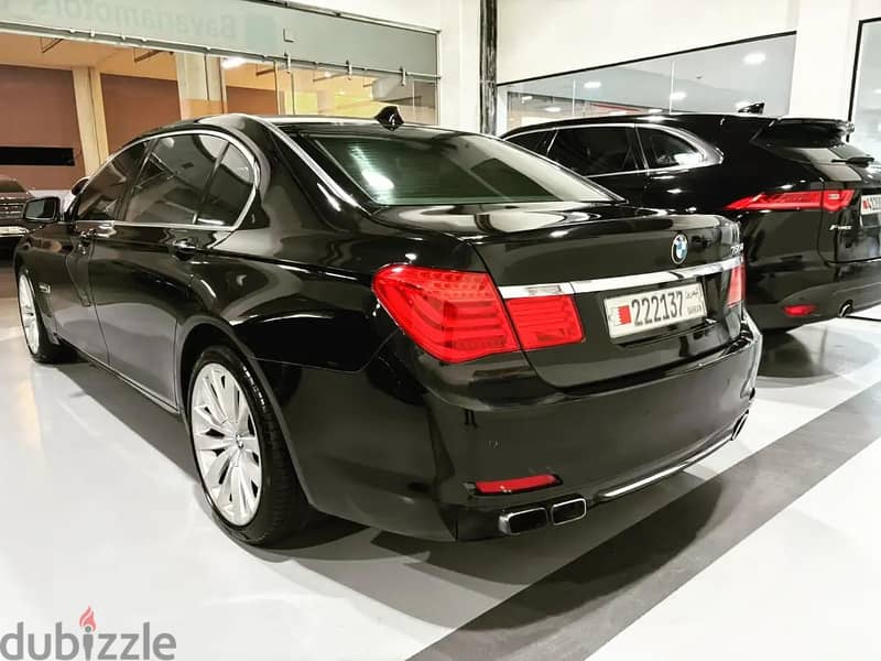 BMW 760 2011 V12 Fully Loaded Bahrain agency 2
