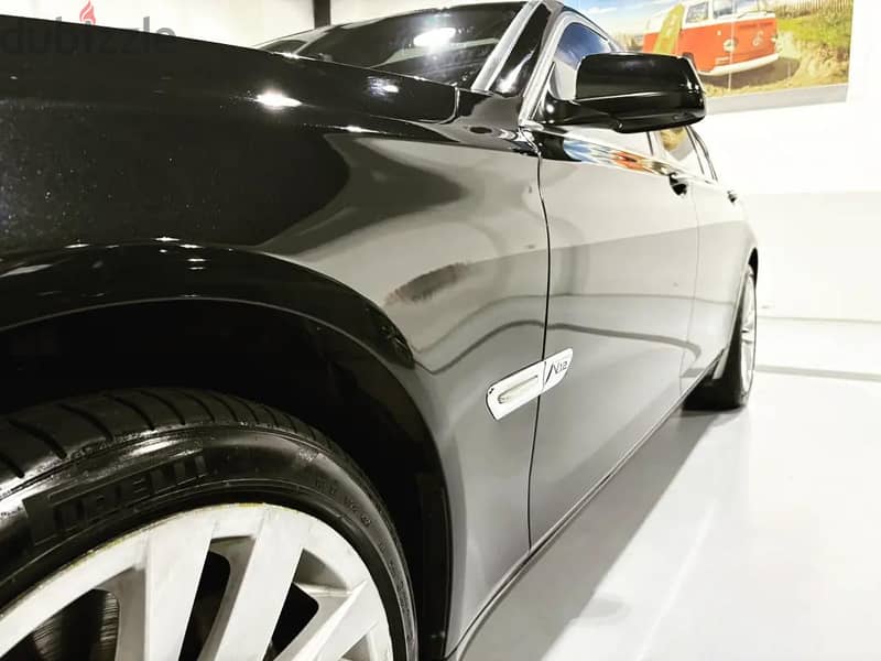 BMW 760 2011 V12 Fully Loaded Bahrain agency 11