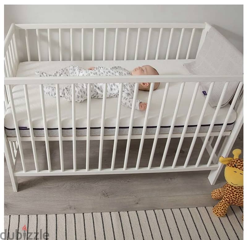 Baby Cotbed -almost new with Mattress ( BD 25) 3