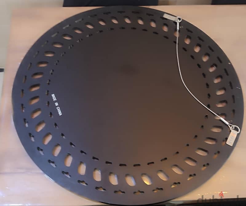 Venetian-Style Circular Statement Wall Mirror round 3