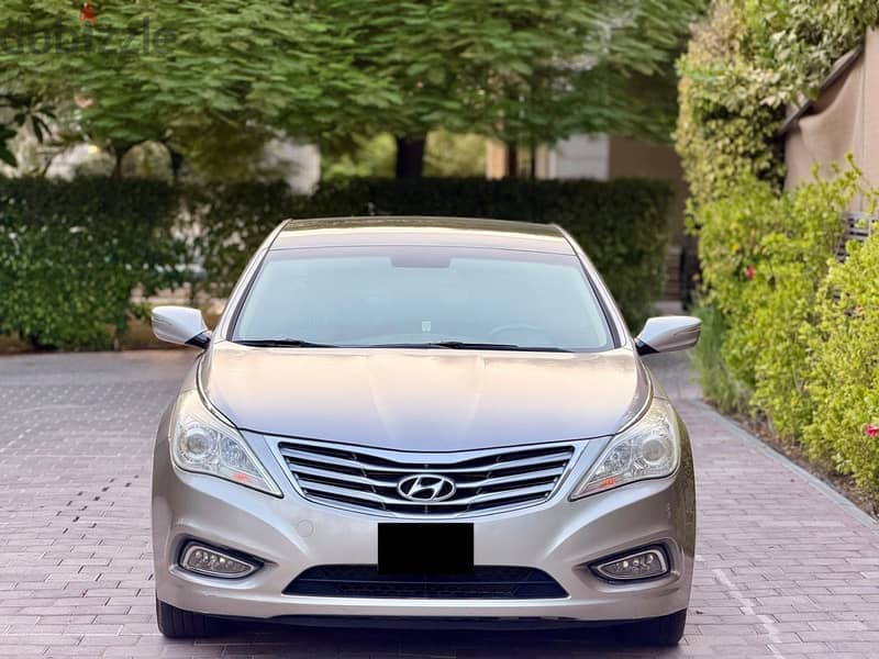 HYUNDAI AZERA 2014 | 3434 2530 1
