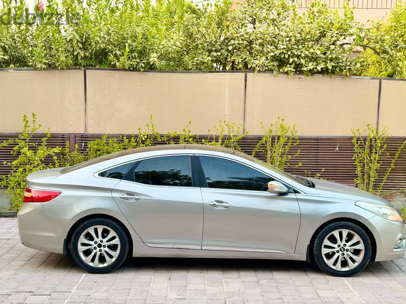 HYUNDAI AZERA 2014 | 3434 2530 13