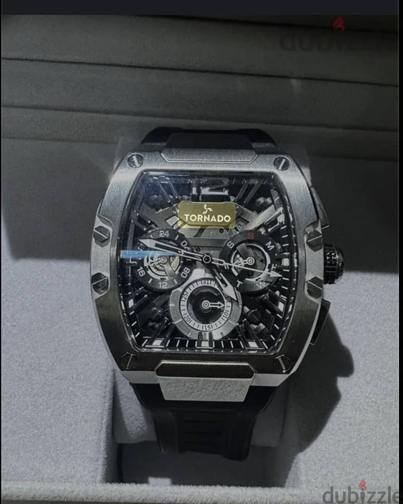 Tornado zenith same new condition with box same new condition 4