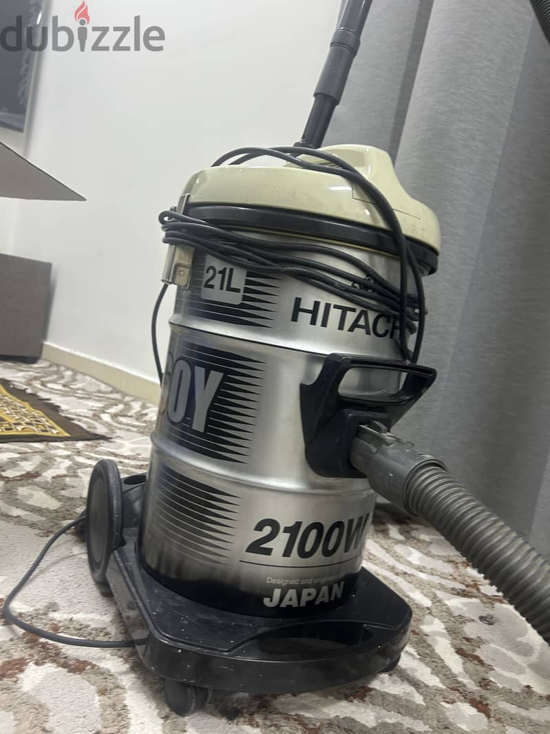 Hitachi vacuum 1
