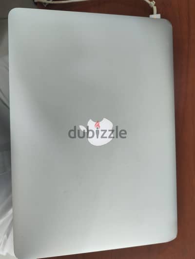 MacBook Air 2017  –1 TB0للبيع
