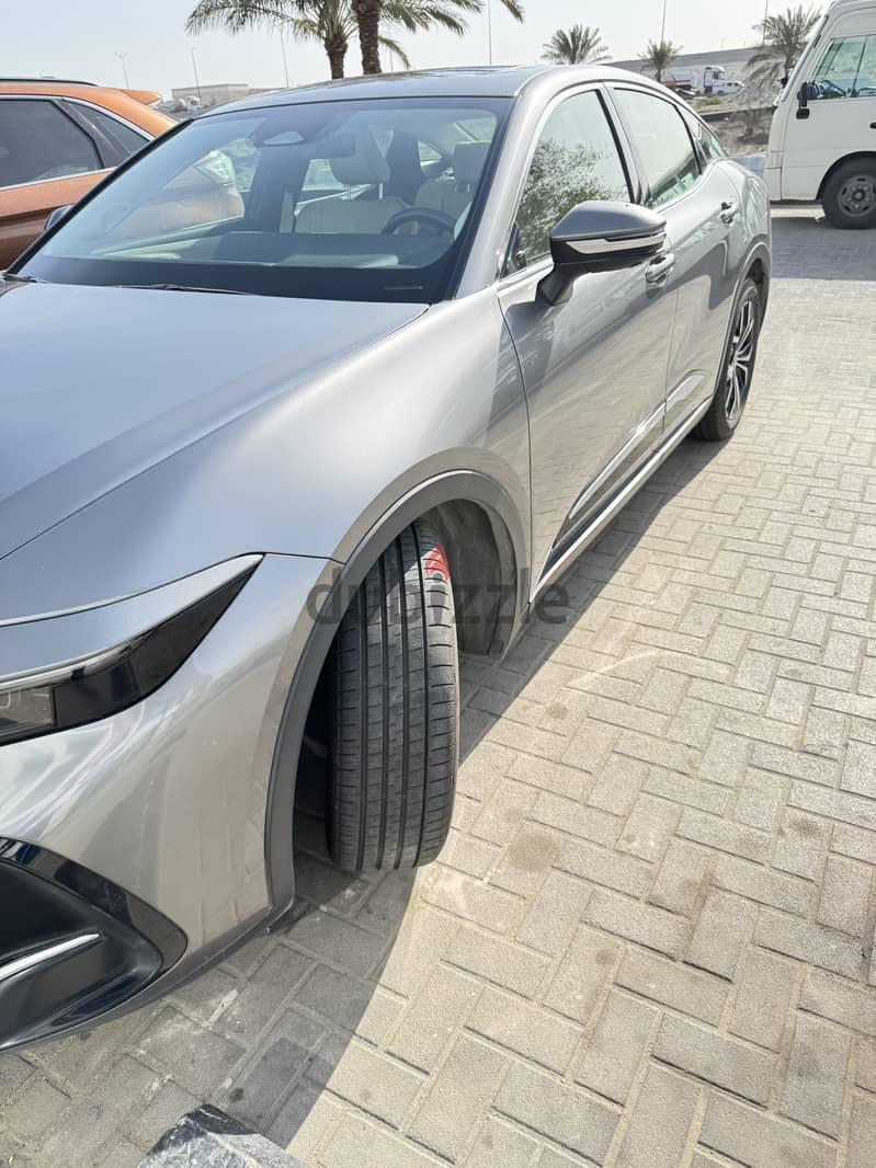 Toyota Crown 2023 4