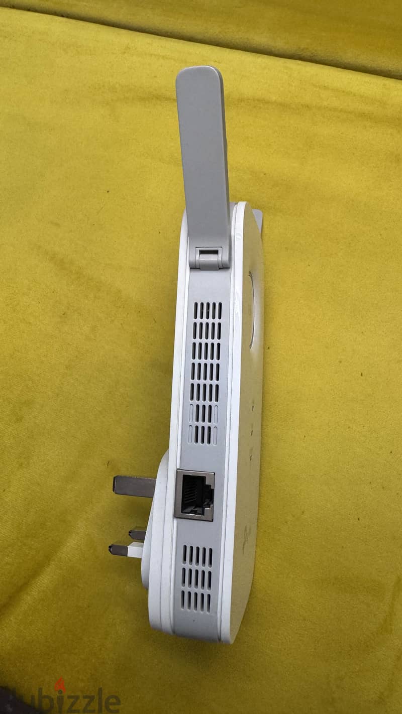 Tp link RE650 Dual Band Wi-Fi Range Extender 4