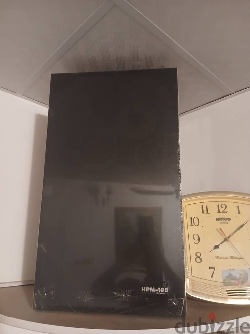 TCL smart 55" TV, pioneer speakers 5