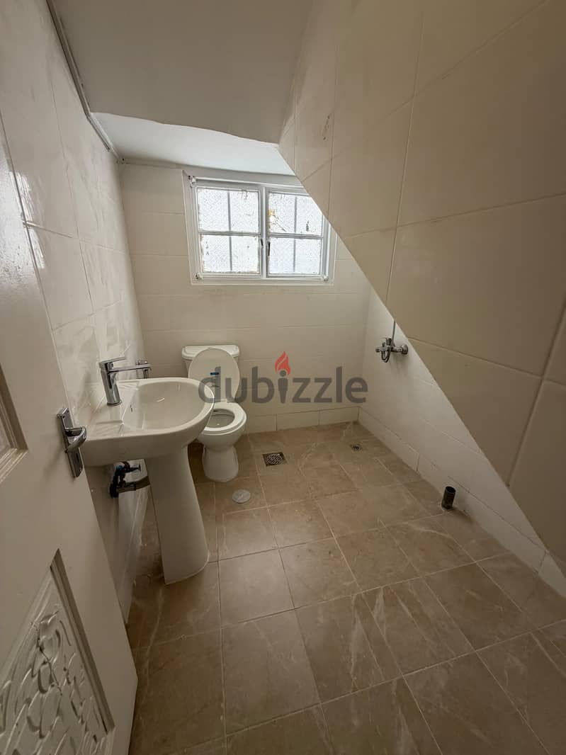 2 Bedrooms Flat - Hoora / Rent 150 BHD 6
