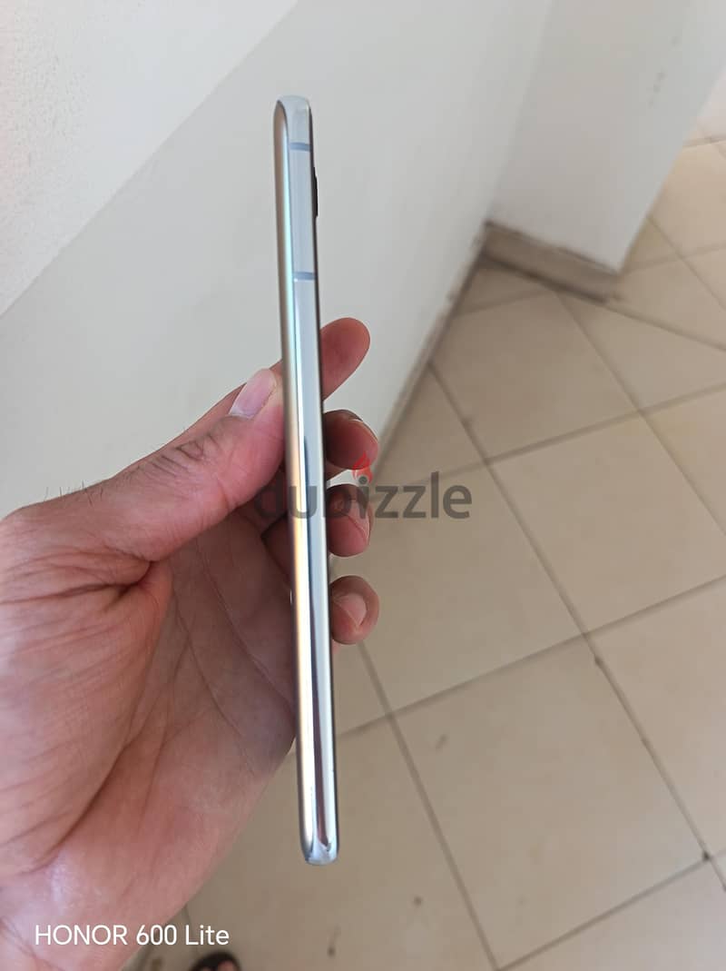 Samsung S21 Plus 4