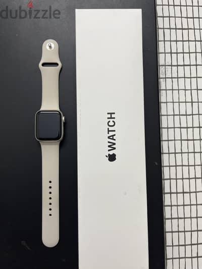 Brand new condition Apple Watch SE (2nd edition) for immediate sale