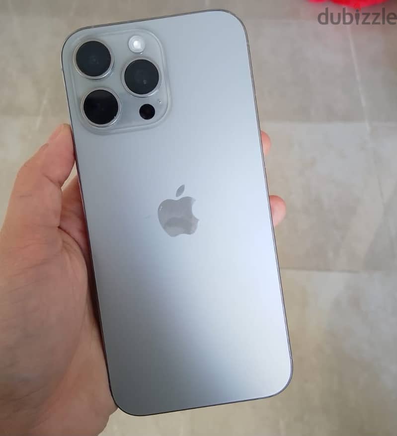 Iphone 16 pro max 256 gb ( used ) 2