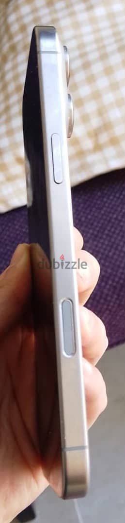 Iphone 16 pro max 256 gb ( used ) 4
